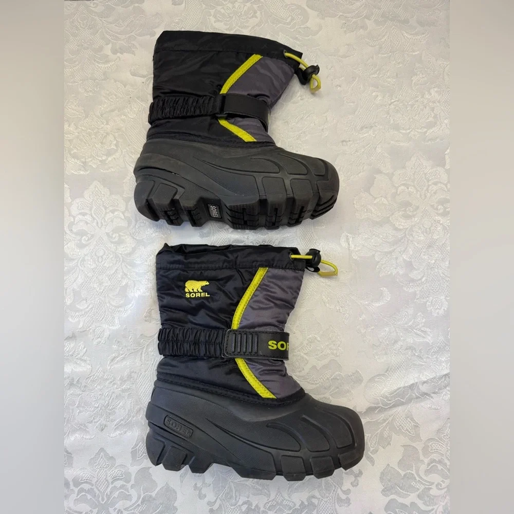 Sorel Children’s Flurry Snow Boot Black Yellow Kids‎ 11 Waterproof Warm